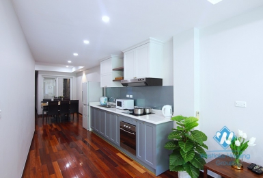 Lake view 2 bedrooms apartment for rent in Yen Phu village